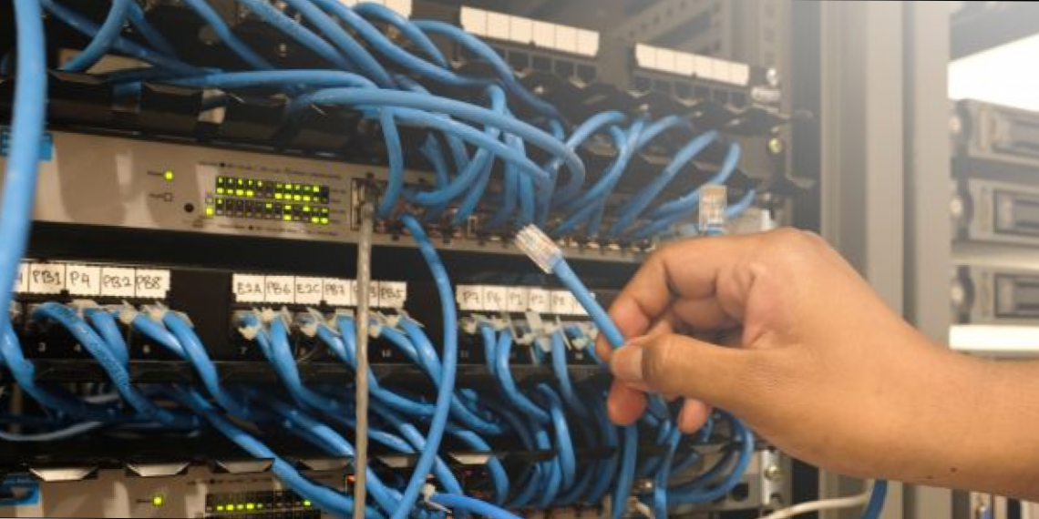 Rețelele de calculatoare din peste 130 de instanțe din România vor fi schimbate | Unele au o vechime de 20 de ani