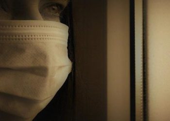 Sesizare de… pandemie | Purtarea de către un hoț a măștii de protecție, într-un spațiu unde acest lucru este obligatoriu, reprezintă o circumstanță agravantă?