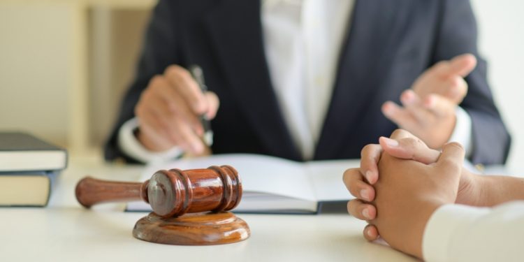 Parchetul General: organul de urmărire penală ce a întocmit procesul-verbal de constatare a unei infracțiuni flagrante poate face în continuare acte de urmărire penală