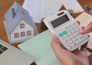 Impozitul la vânzarea caselor sau terenurilor se va calcula la valoarea de piață