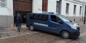 VIDEO-FOTO. Descinderi DGA în punctul de frontieră Borș, într-un caz de corupție | 6 polițiști de frontieră au fost duși la audieri