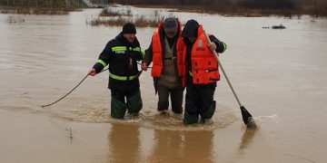 FOTO-VIDEO: Inundațiile amenință mai multe localități din Bihor | Cotele de atenție, depășite