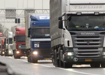 Premieră în România | O firmă de transport din Bihor a învins în instanță ANAF care i-a impus să plătească 5,8 MILIOANE de lei pentru diurna dată șoferilor