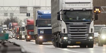 Premieră în România | O firmă de transport din Bihor a învins în instanță ANAF care i-a impus să plătească 5,8 MILIOANE de lei pentru diurna dată șoferilor