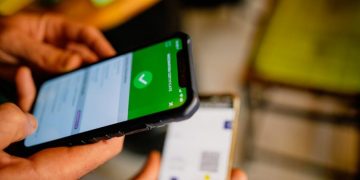 Certificatul electronic COVID la locul de muncă | Amenzi de până la 100.000 lei pentru firmele contraveniente