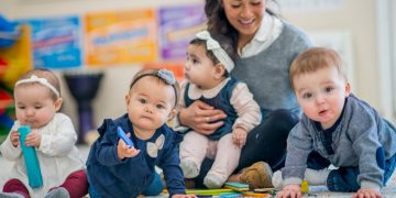 Creșele vor primi şi copii nou-născuţi | Legea Educației a fost modificată