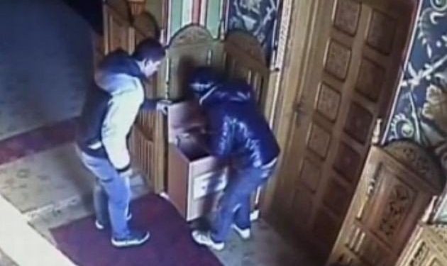 Lovituri la… cutia milei | Doi spărgători de biserici au furat, într-o singură lună, peste 14.000 de lei din 11 lăcașuri de cult din Oradea