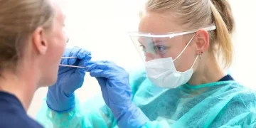 Proiect | Medicii de familie vor primi 50 de lei pentru fiecare test COVID făcut