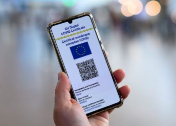 Fără certificatele verzi de la 1 februarie | Milioane de români s-ar putea afla în această situație