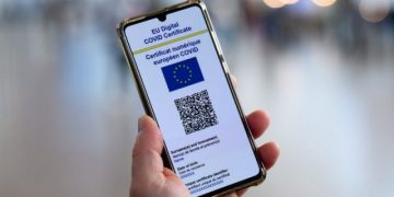 Fără certificatele verzi de la 1 februarie | Milioane de români s-ar putea afla în această situație