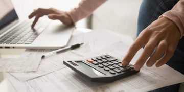 OUG prin care se compensează facturile la gaze și energie electrică, în dezbatere publică