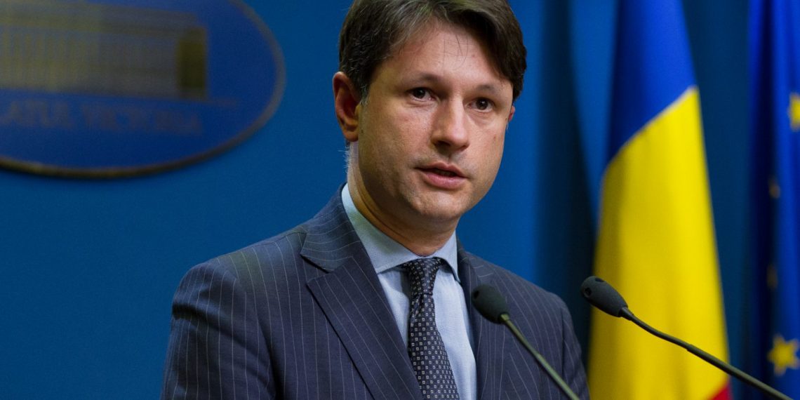 Fost ministru, condamnat să plătească o amendă penală de 48.000 de lei | A fost acuzat de fals în înscrisuri și în declarații de avere