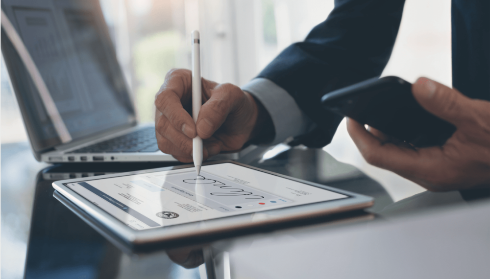 Semnătura electronică, obligatorie de la 1 martie | Măsura – aplicată pentru firme, asociații și PFA