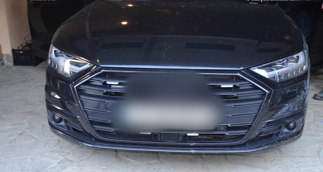 VIDEO. Doi polițiști de frontieră, puși sub control judiciar într-un dosar de contrabandă cu țigări | Traficanții foloseau mașini cu girofaruri și aparatură de scanare termică