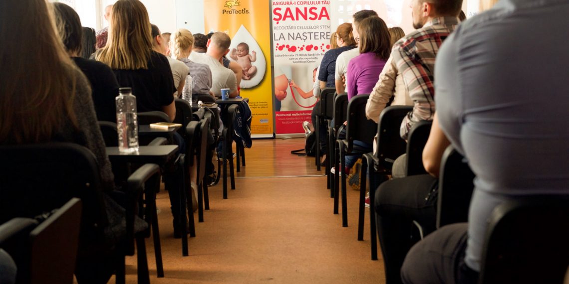 Școala Mamei | Reîncepe programul de cursuri pentru femeile gravide din Oradea