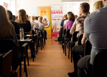 Școala Mamei | Reîncepe programul de cursuri pentru femeile gravide din Oradea