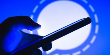 Avertisment | Posibile amenințări și riscuri de securitate cibernetică pentru cei ce folosesc aplicația de mesagerie Signal