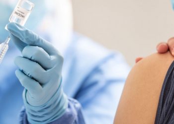Vaccinarea anti-COVID se va face exclusiv la medicul de familie | Ce prevede proiectul de Ordonanță de Urgență (DOCUMENT)