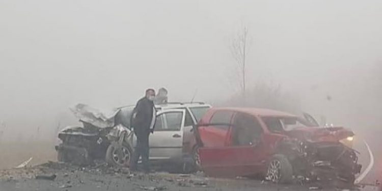 3 ani de închisoare cu suspendare pentru un bihorean de 21 de ani, care a provocat pe DN76 Oradea – Beiuș un accident soldat cu trei morți | Printre victime s-a aflat fratele său