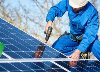 Firmele calificate pentru finanțare în programul ELECTRIC UP au 5 zile la dispoziție pentru semnarea contractelor