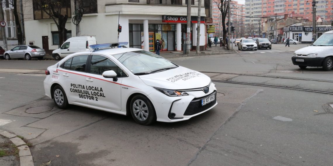 Cazul ridicării mașinii de filaj de la Antidrog | Polițiștii locali și Primăria sectorului 2 neagă informația