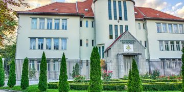 Studenții înscriși la facultățile orădene pot primi burse prin programul ”Make IT in Oradea” | Care sunt condițiile