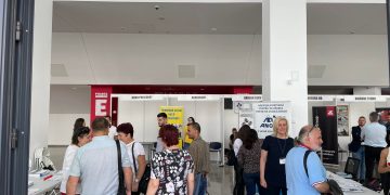 Peste 1.700 de locuri de muncă oferite la cel mai mare târg de profil de după pandemie, în Oradea