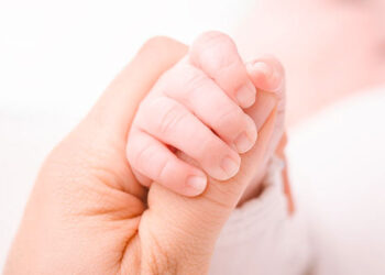 Modificări la Codul muncii | Noi reguli pentru concediul paternal (Proiect)