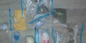 FOTO-VIDEO. Un bărbat care deţinea cantităţi importante de droguri, reţinut de DIICOT