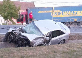 Accidentul mortal de la Nojorid, provocat de un șofer din Oradea, cu permisul anulat | O femeie de 25 de ani a murit, un copil de 2 ani a fost grav rănit