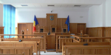 Secretara unei primării din Bihor, înjurată și amenințată de un localnic, în propriul birou | Ce pedeapsă a primit agresorul