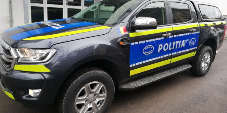 Un câine de rasă a fost găsit, spânzurat de un copac, într-o pădure din Bihor | Polițiștii fac apel la cetățeni pentru a-i ajuta să-l prindă pe făptaș