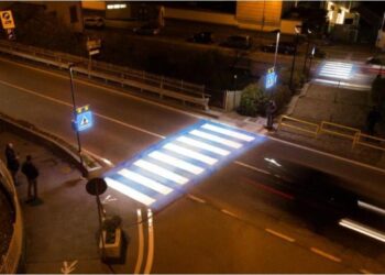 Modelul Oradei, extins prin lege la nivel național | Trecerile de pietoni din localități – iluminate cu sisteme LED