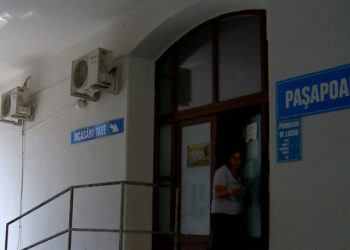 Orădean dat în urmărire internațională pentru fraude cu ajutoare COVID de 1,5 milioane de euro, prins la Serviciul de Pașapoarte Bihor