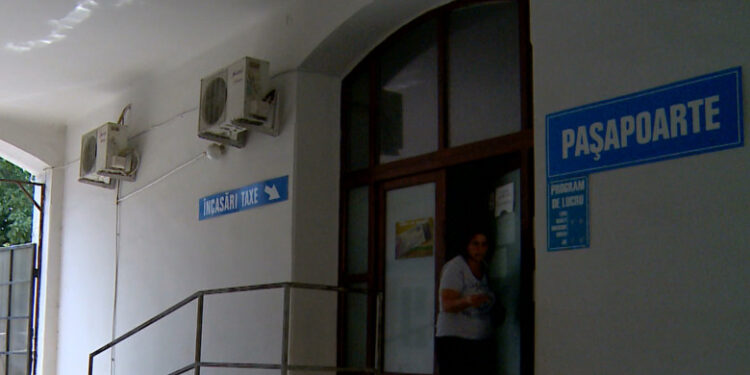 Orădean dat în urmărire internațională pentru fraude cu ajutoare COVID de 1,5 milioane de euro, prins la Serviciul de Pașapoarte Bihor