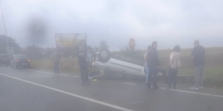 Accident pe DN 19 Oradea – Satu Mare | O mașină s-a răsturnat cu roțile în sus lângă Satu Nou
