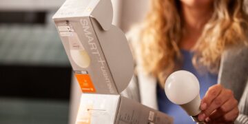 Rabla pentru becuri: dai unul vechi și primești un voucher de 200 de lei