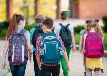 VIDEO. Peste 500 de polițiști vor fi prezenți în zona școlilor din Bihor în prima zi a noului an de învățământ | Au fost făcute verificări privind paza școlilor și siguranța transportului elevilor