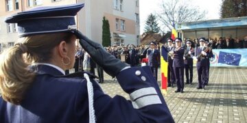 Vrei să fii polițist, jandarm ori pompier? Iată condițiile pentru admiterea din acest an