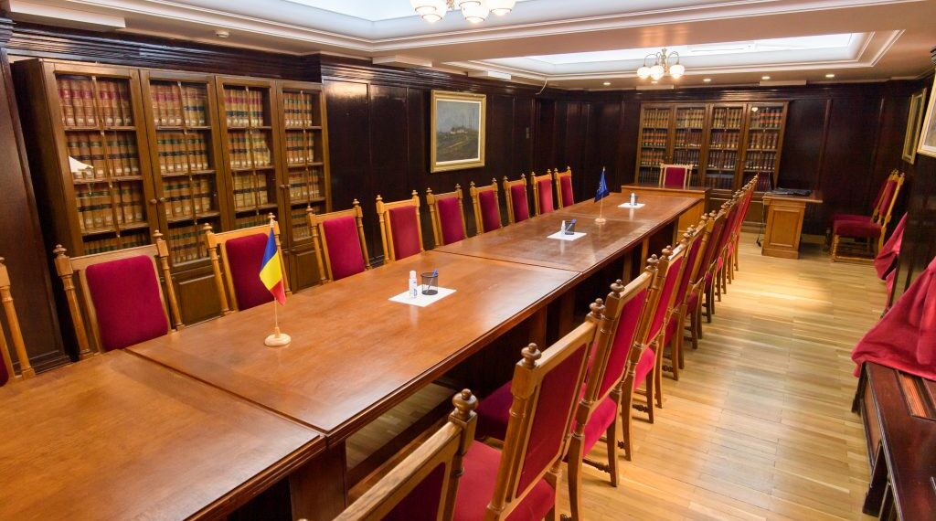 RIL admis | Instanţa de judecată poate invoca, din oficiu, prescripţia executării sancţiunii contravenţionale