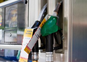 Prețurile la carburanți au început să crească | Cât costă benzina și motorina în Oradea