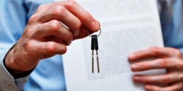 Proprietarii de locuințe, obligați să înscrie contractul de închiriere la Fisc | De când se aplică măsura