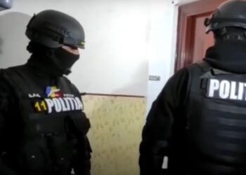 VIDEO. Descinderi masive în mai multe orașe simultan | Vizate sunt 150 de persoane bănuite de trafic de droguri