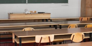 O parte din impozitul pe venit ar putea fi dat școlilor | Proiect de modificare a Codului Fiscal