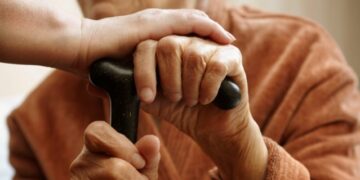 Bani de la stat pentru persoanele care au grijă de rudele bolnave (Proiect)