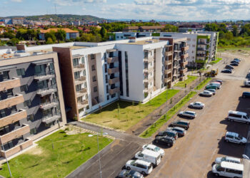 Scumpiri pe piața imobiliară | Prețurile locuințelor cresc într-un ritm mai ridicat decât anul trecut. Oradea, în top 10 al orașelor cu apartamente scumpe
