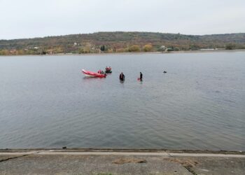 VIDEO. Tânăr de 21 de ani, înecat în barajul de la Fughiu | A fost găsit de scafandri la 4 metri adâncime
