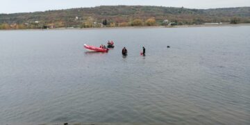 VIDEO. Tânăr de 21 de ani, înecat în barajul de la Fughiu | A fost găsit de scafandri la 4 metri adâncime