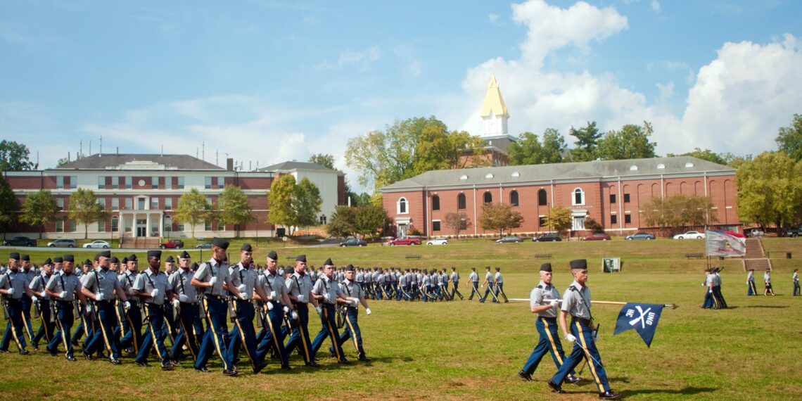 O universitate din SUA caută studenți la Oradea | Cei mai mulți cursanți români ai University of North Georgia au provenit din armată