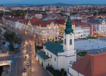Biserica Sfântul Ladislau, din centrul Oradei, restaurată cu aproape 14 milioane de lei | Lăcașul a fost protejat de enoriași de demolarea plănuită de comuniști